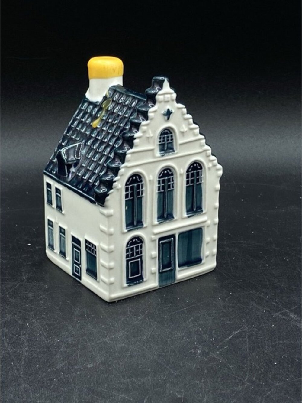#49 KLM Blue Delft BOLS Amsterdam Holland House Bottle Empty